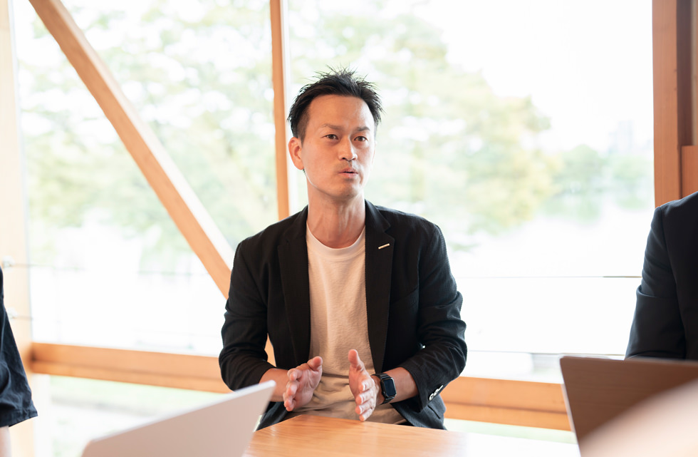 株式会社タケウチ 取締役 経営企画室 室⻑　竹内 督翔 様