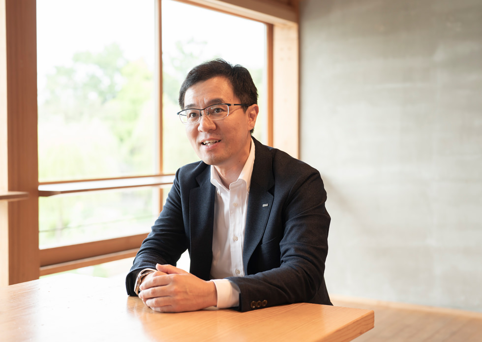 LIXIL エクステリア事業部 事業部長 大沼 剛